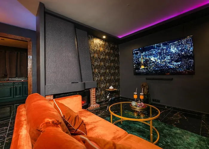 Hébergement de vacances L Escale Vrai Jacuzzi 130 Jets, Sauna, Lit King Size, écran Géant, Netflix Évreux