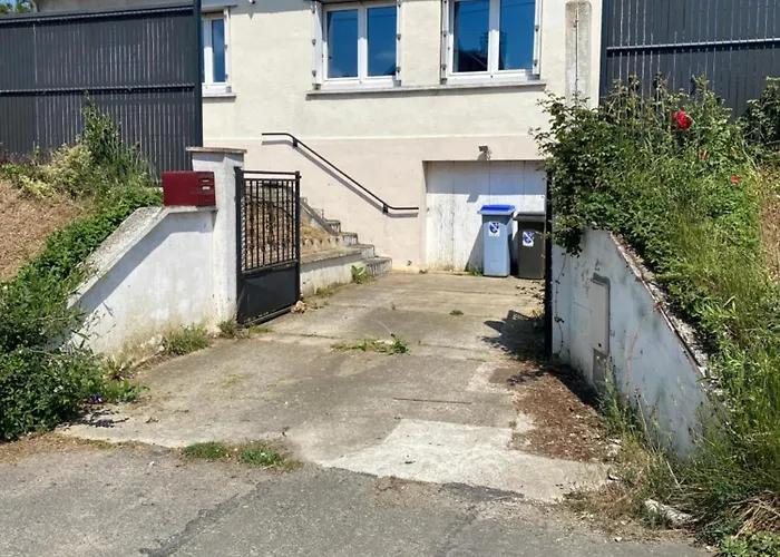 L Escale Vrai Jacuzzi 130 Jets, Sauna, Lit King Size, écran Géant, Netflix *